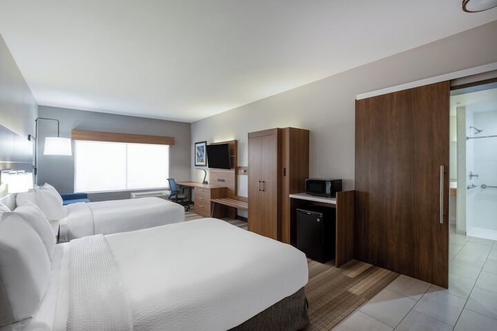 Holiday Inn Express & Suites Gilbert Mesa Gateway Airport by IHG
