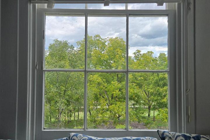 Peach Grove House
