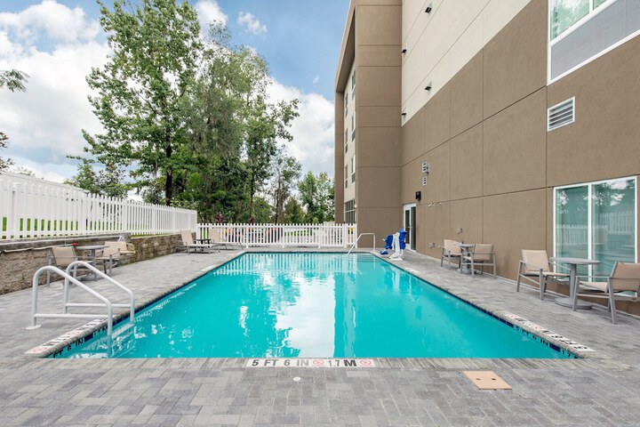 Pool 8 of 71