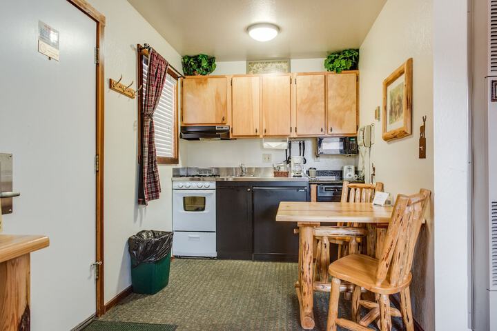 Franciscan Lakeside Lodge