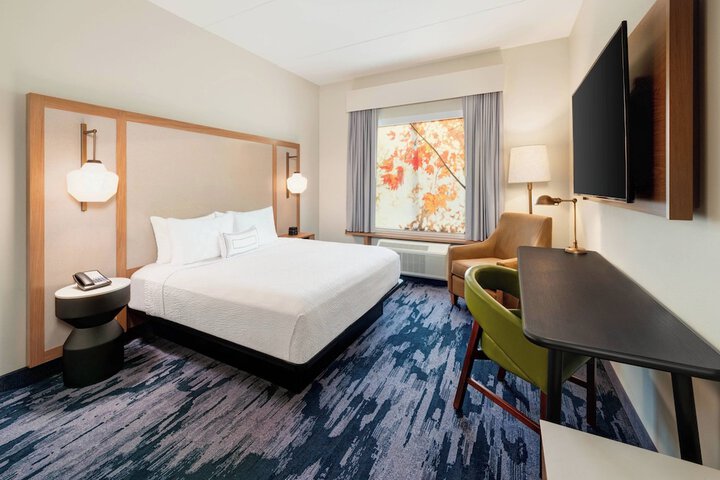 Room 10 of 23