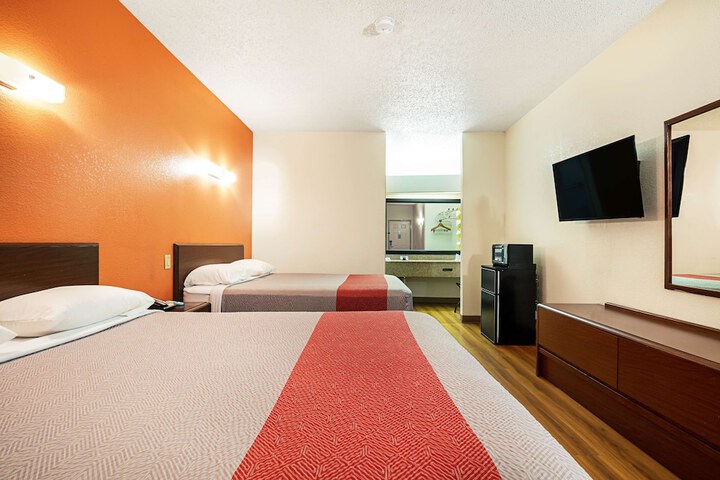 Room 20 of 30