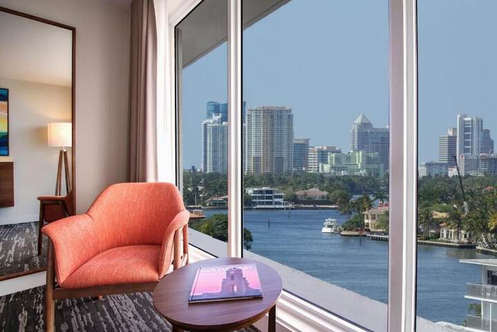 B Ocean Resort Fort Lauderdale Beach
