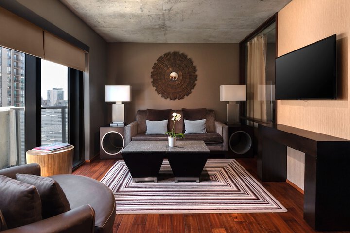 Room 31 of 49