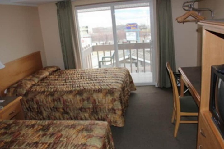 Room 13 of 27