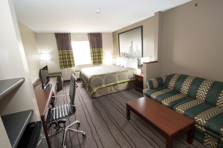 Super 8 by Wyndham Chicago OHare Airport