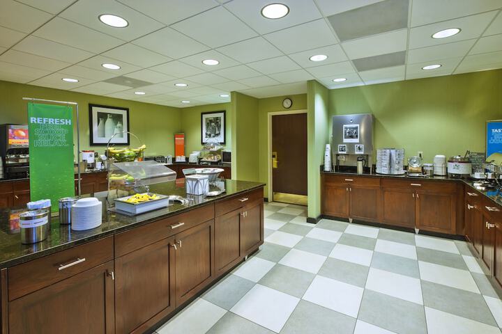 Hampton Inn & Suites Providence / Warwick-Airport