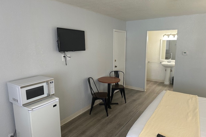 Room 30 of 52