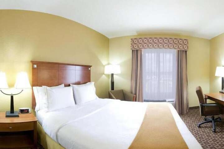 Holiday Inn Express McComb by IHG