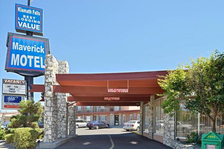 Hotel 5 of 55