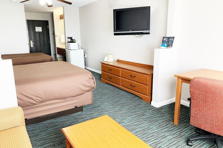 Room 18 of 25