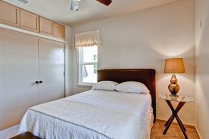 Vina Robles Guest 4 Br Home by RedAwning