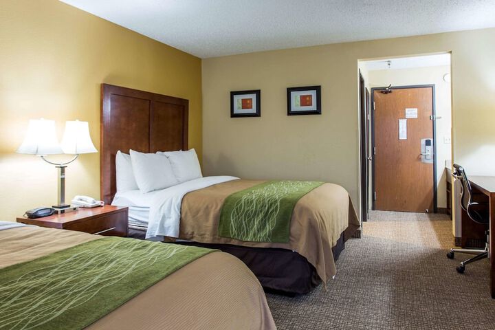 Room 10 of 34