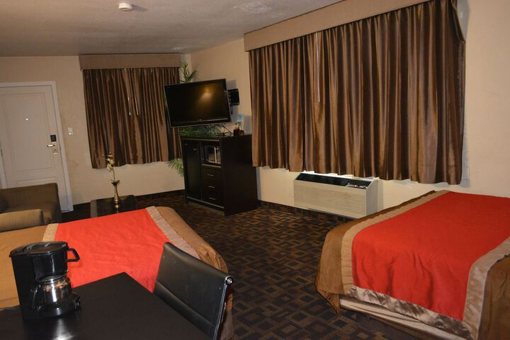 Room 39 of 64