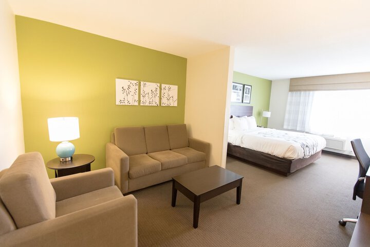 Sleep Inn & Suites Pleasant Hill - Des Moines