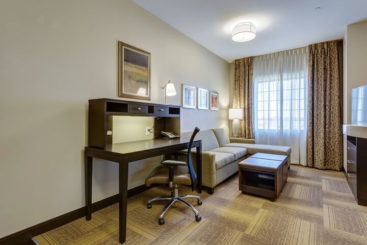 Staybridge Suites St. Louis - Westport by IHG