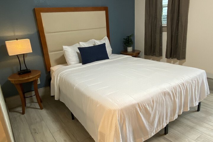 Room 17 of 22