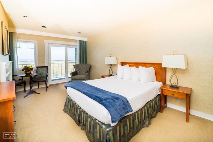 Room 15 of 50