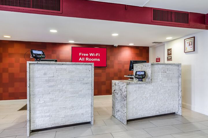 Red Roof Inn PLUS+ Wichita East