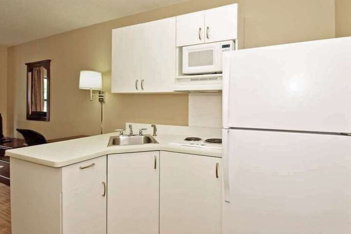 Room 25 of 27
