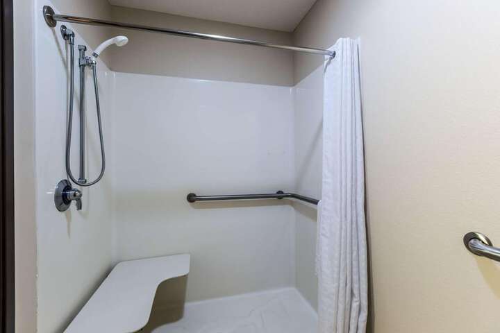 Motel 6 Percival IA