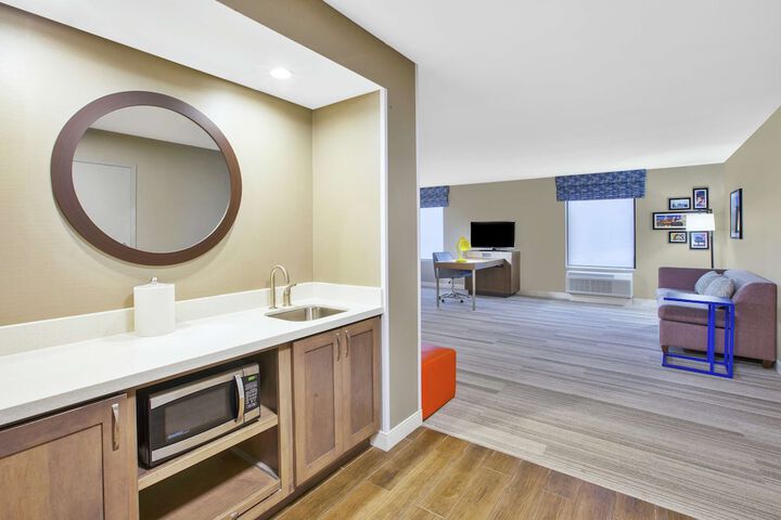Room 14 of 22
