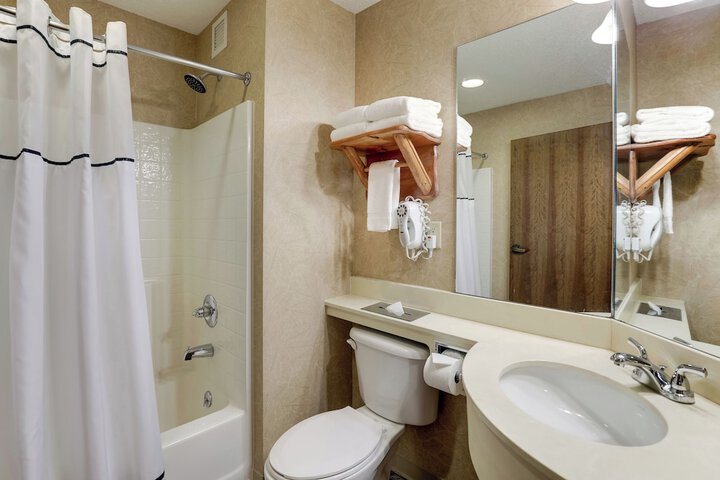 Stoney Creek Hotel St. Joseph