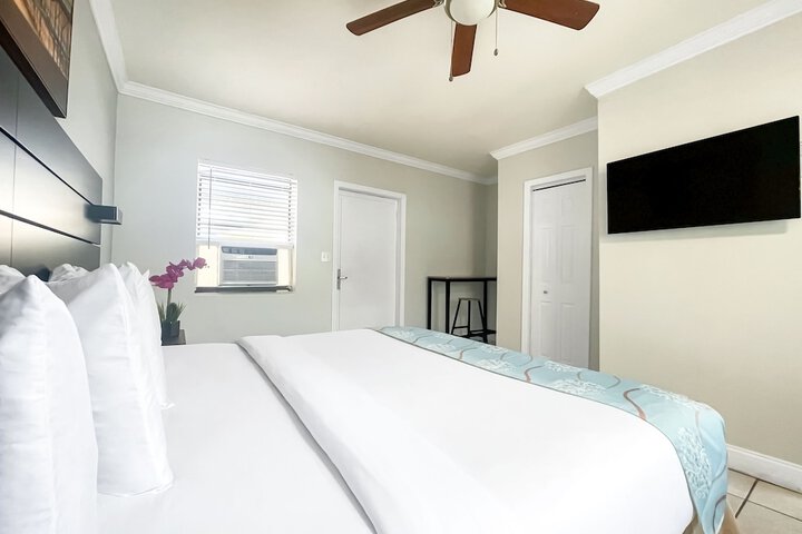 Room 15 of 24