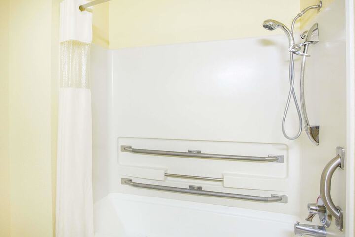 Room 8 of 20