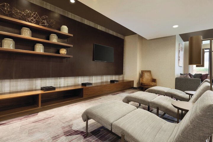 Hotel Interior 6 of 32