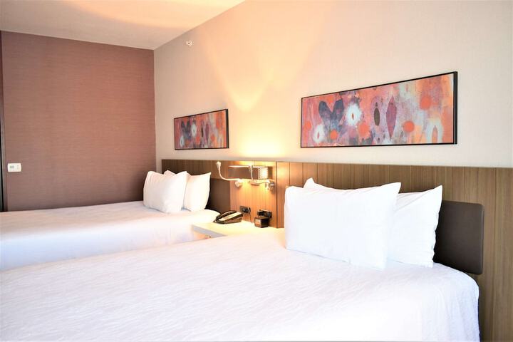 Room 34 of 65