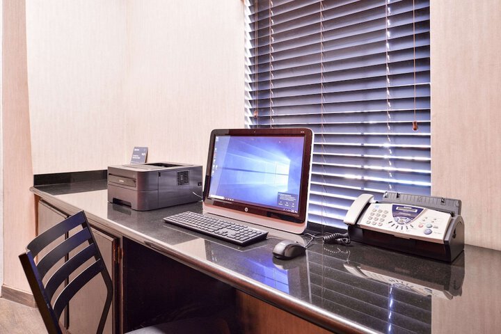Business Center 48 of 48