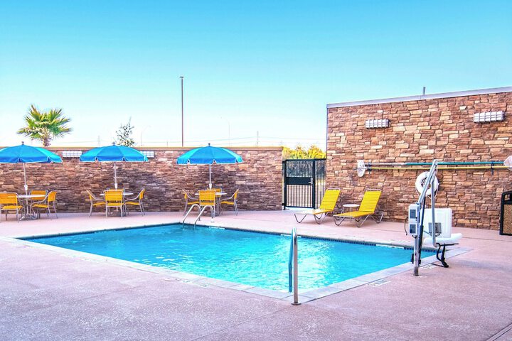 Pool 5 of 43