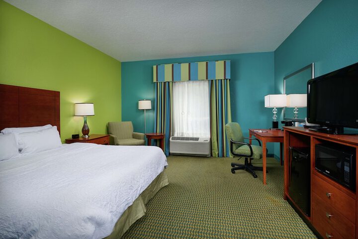 Room 27 of 39