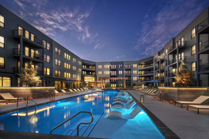 Pool 4 of 60