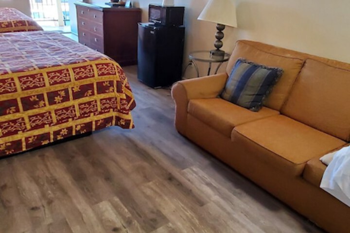 Room 54 of 154
