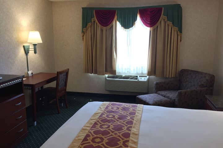 Room 18 of 27