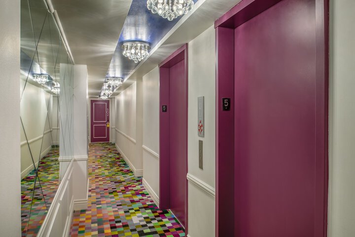 Ballroom/Hall 68 of 72