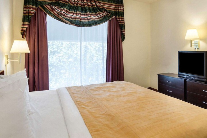 Room 15 of 23
