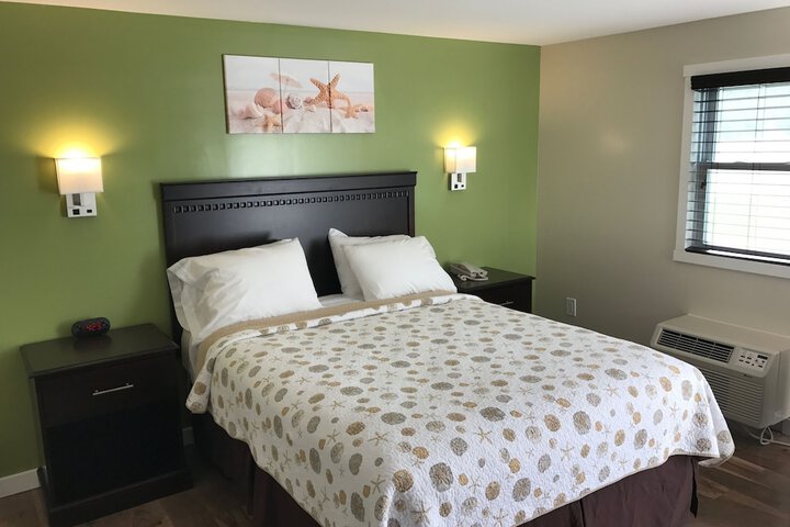 Room 22 of 66