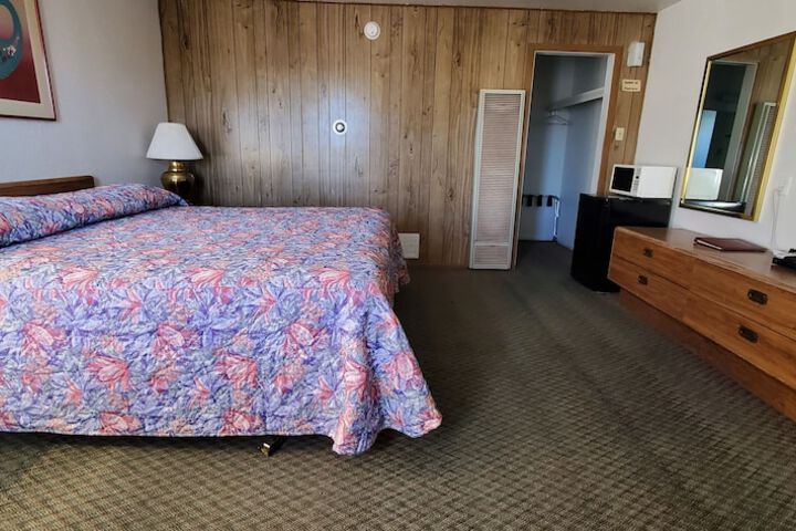 Room 55 of 57