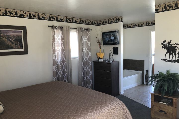 Rustic Inn Motel