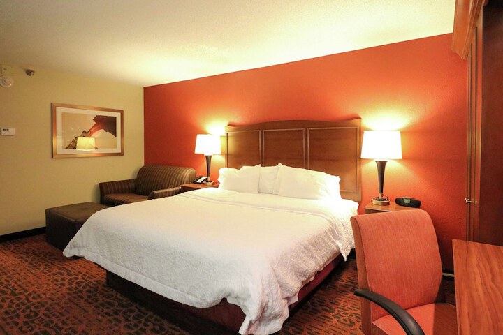 Room 21 of 83