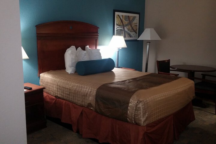 Room 13 of 31