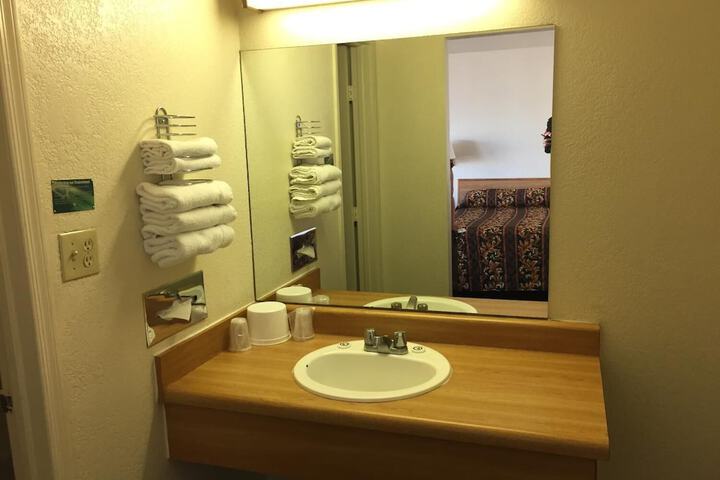 Room 26 of 37