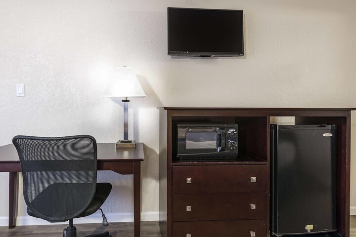 Room 107 of 167