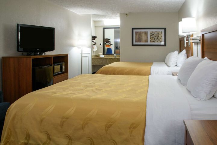 Room 14 of 24