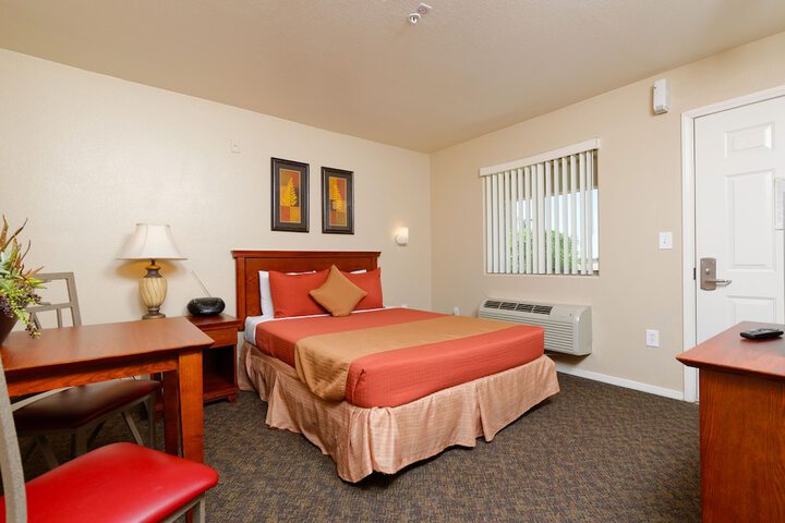 Room 15 of 22
