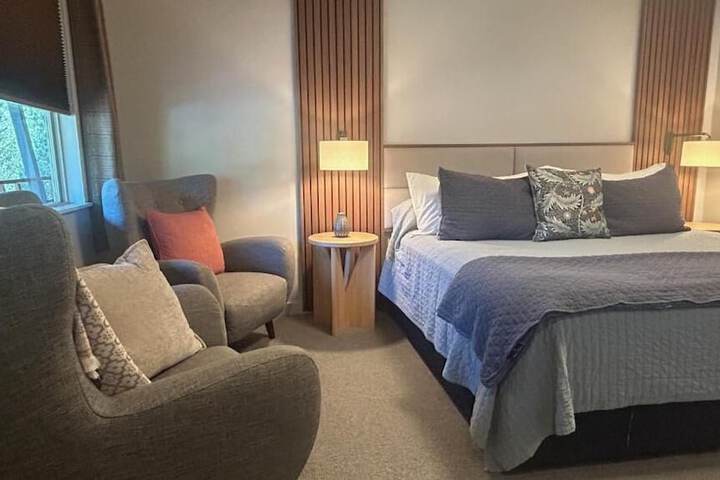 Discovery Inn