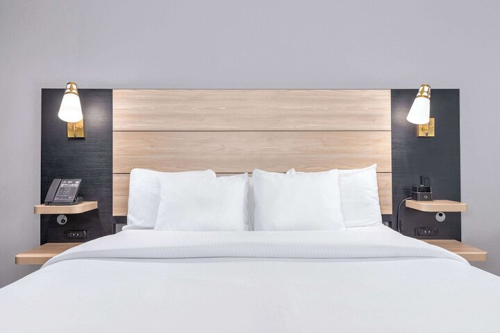 Room 46 of 72